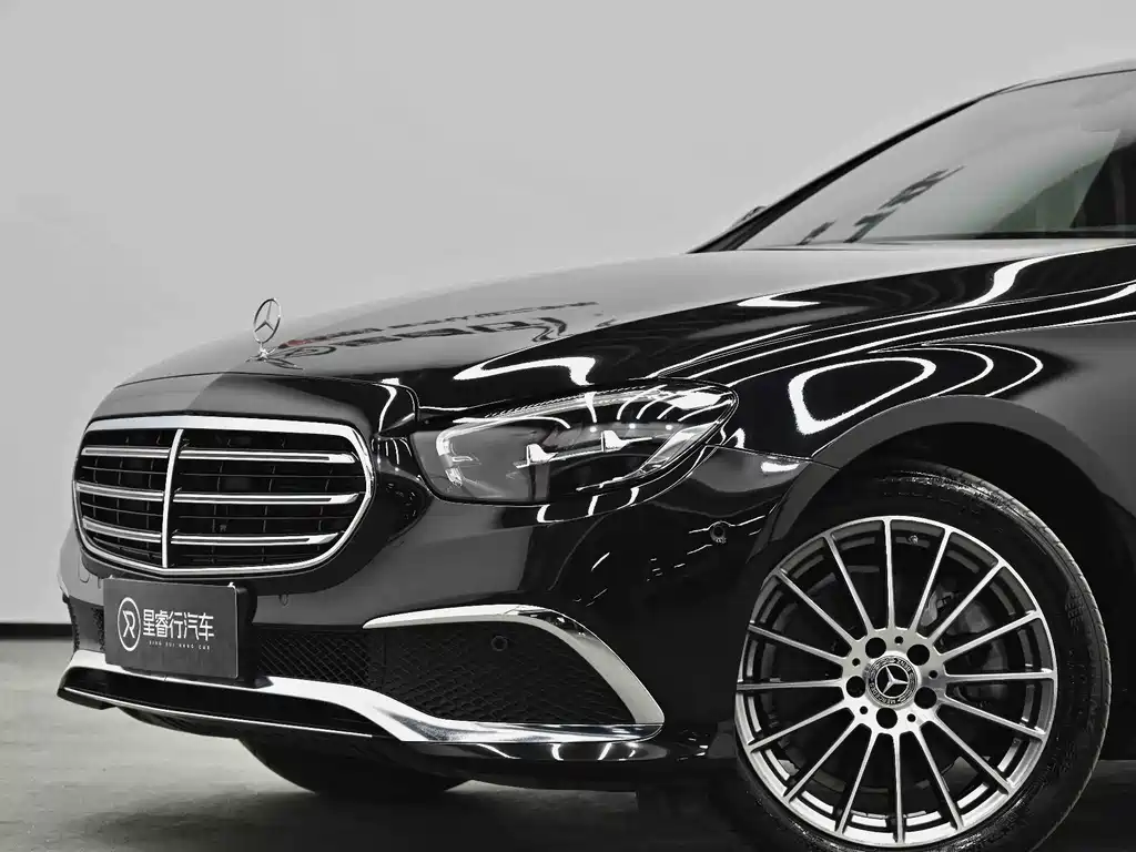 Mercedes-Benz E-Class 2022 — фото 15