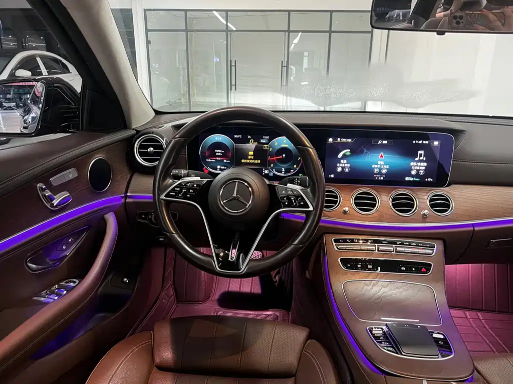 Mercedes-Benz E-Class 2022