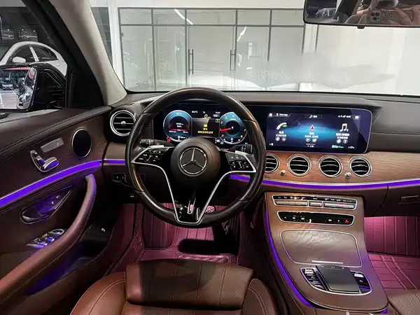 Mercedes-Benz E-Class 2022