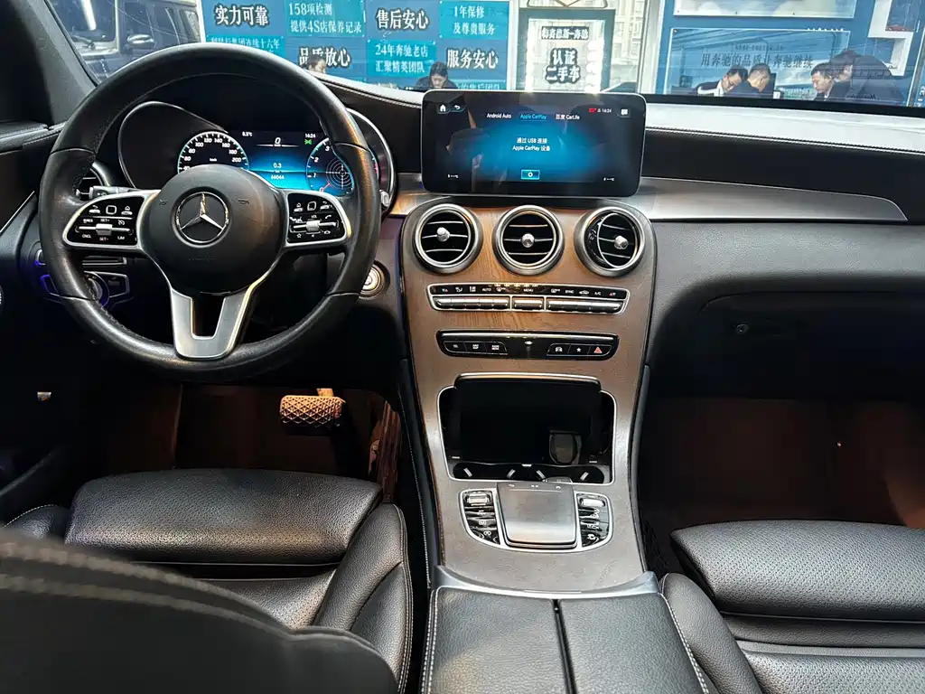 Mercedes-Benz GLC 2020 — фото 17