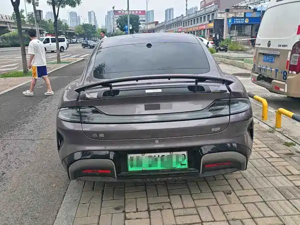 Xiaomi SU7 2024