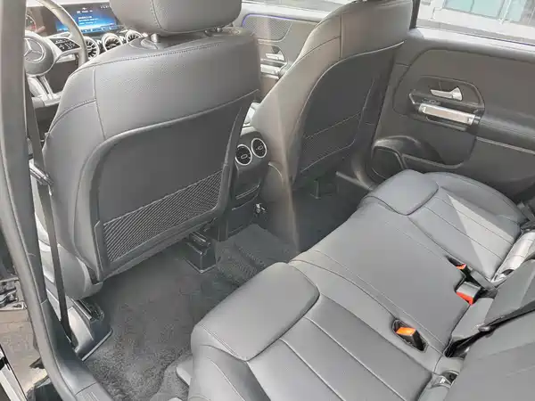 Mercedes-Benz GLB 2024