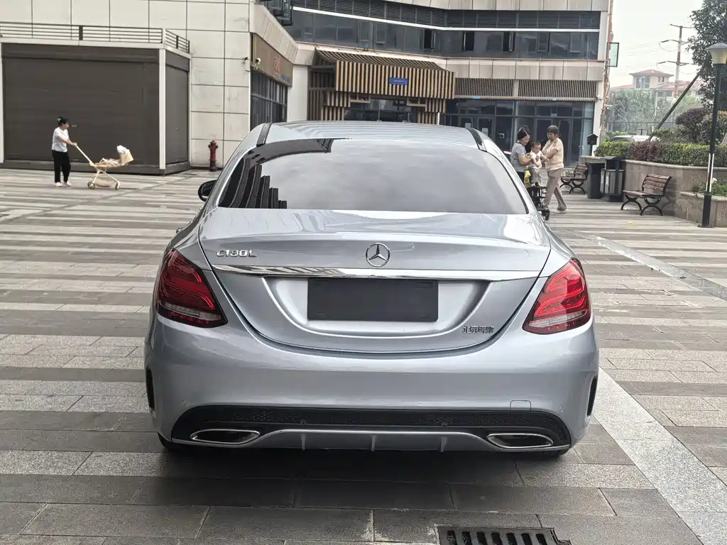 Mercedes-Benz C-Class 2019