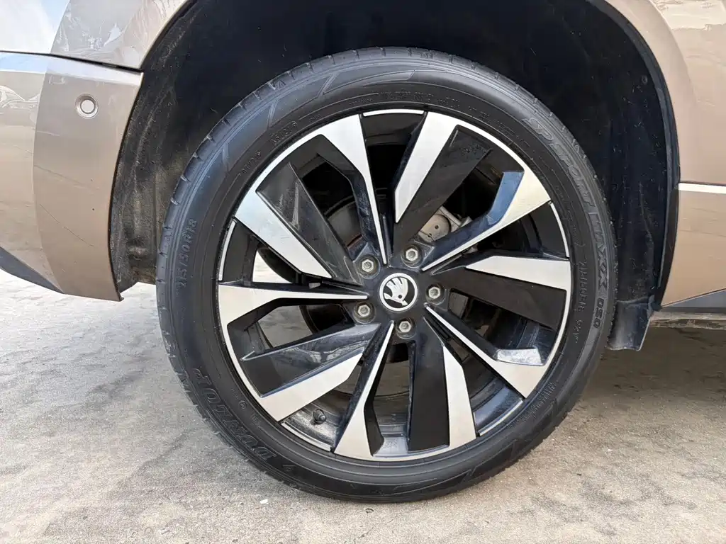 Skoda Karoq 2022 — фото 21