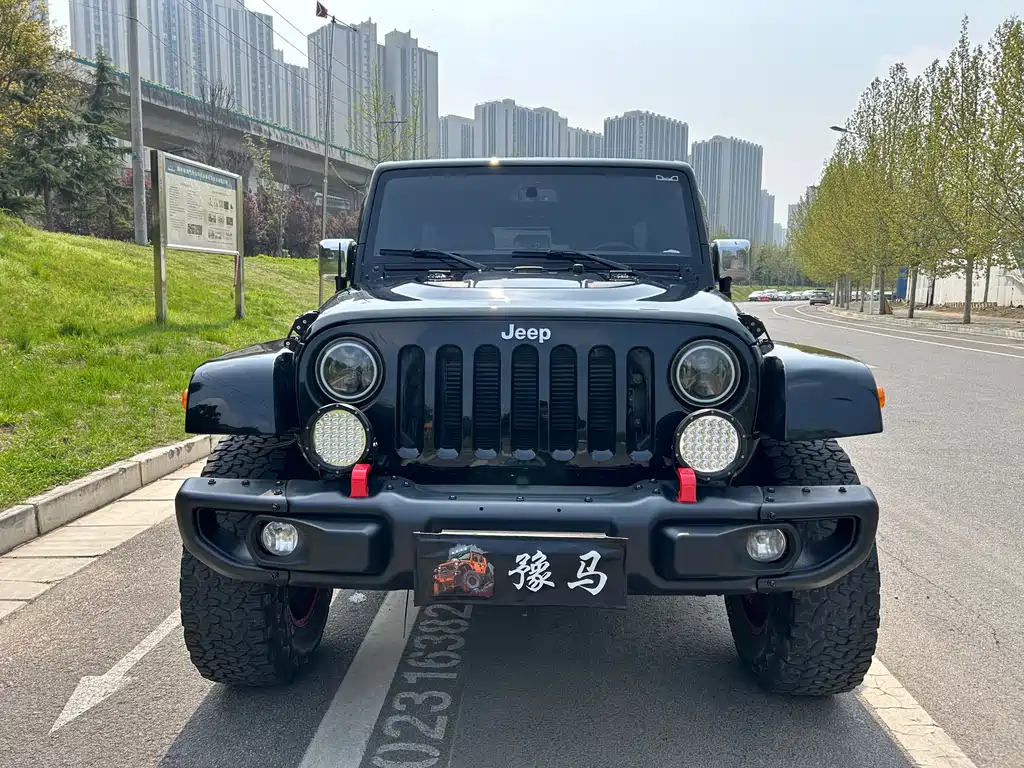 Jeep Wrangler 2018 — фото 2