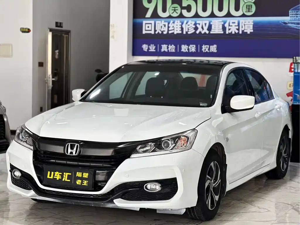 Honda Accord 2017 — фото 1