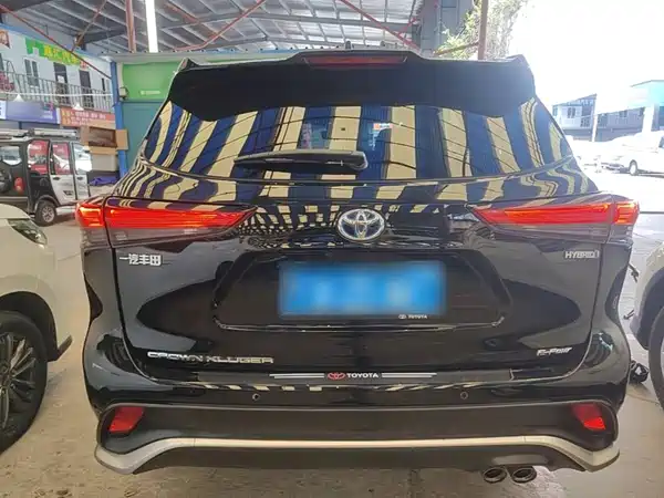 Toyota Crown Kluger 2021