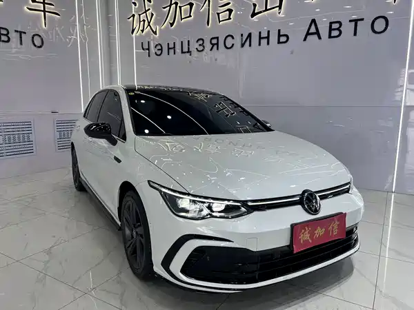 Volkswagen Golf 2023