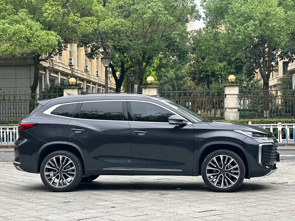 Exeed Lingyun 2025