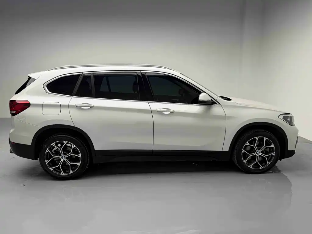 BMW X1 2022 — фото 10