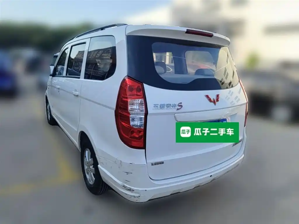 Wuling Hongguang 2016 — фото 9