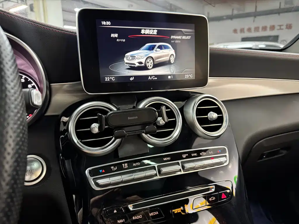 Mercedes-Benz GLC AMG 2017 — фото 12