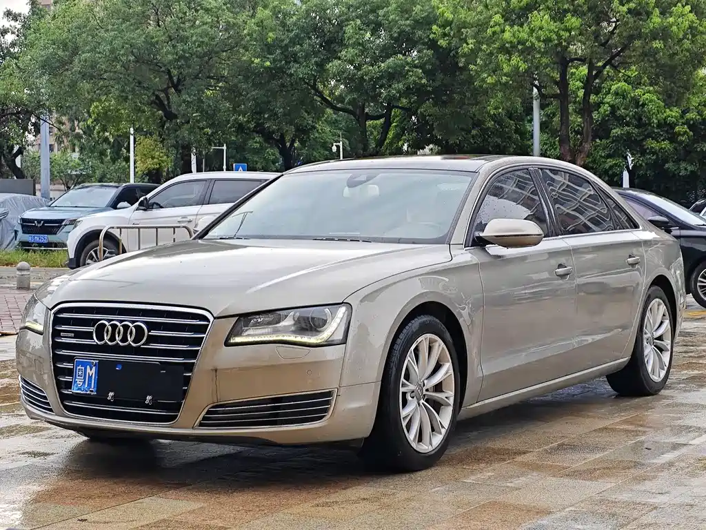 Audi A8 2012