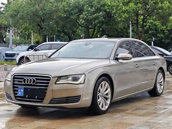 Audi A8 2012