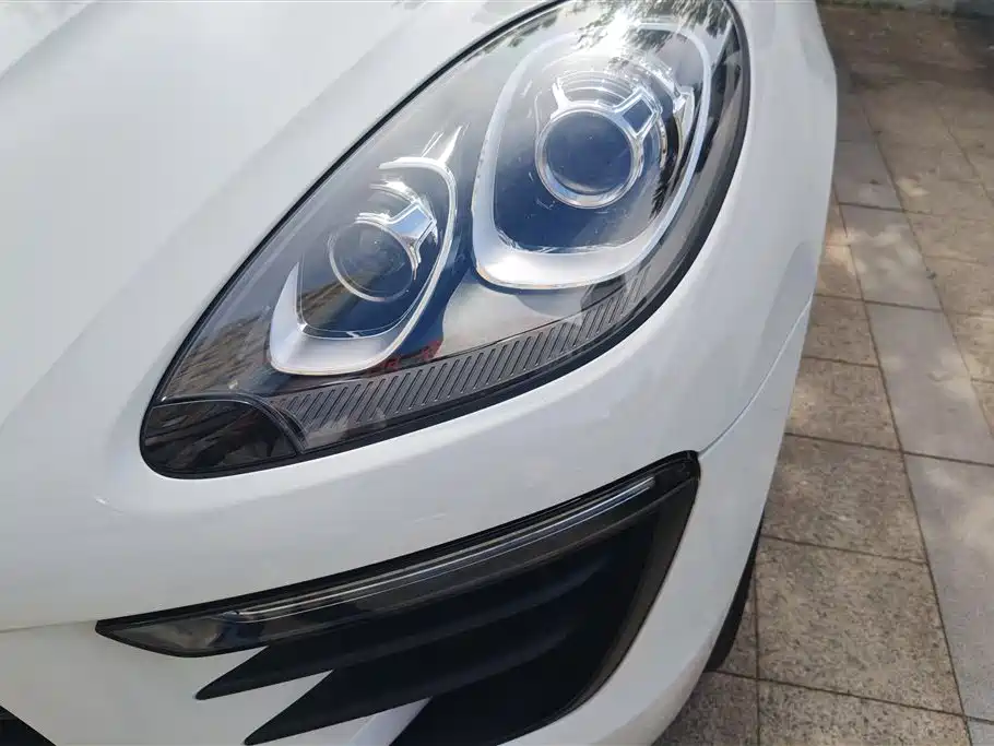Porsche Macan 2016