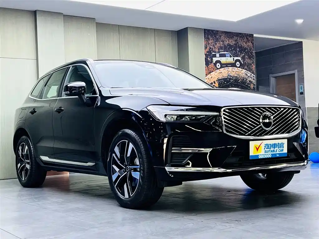 Volvo XC60 2026 — фото 3