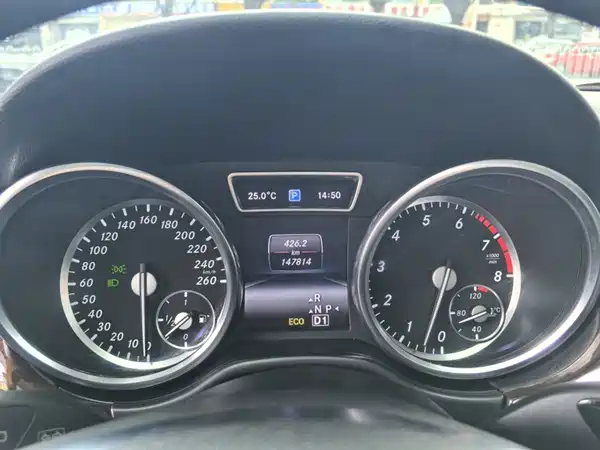 Mercedes-Benz M-Class 2015