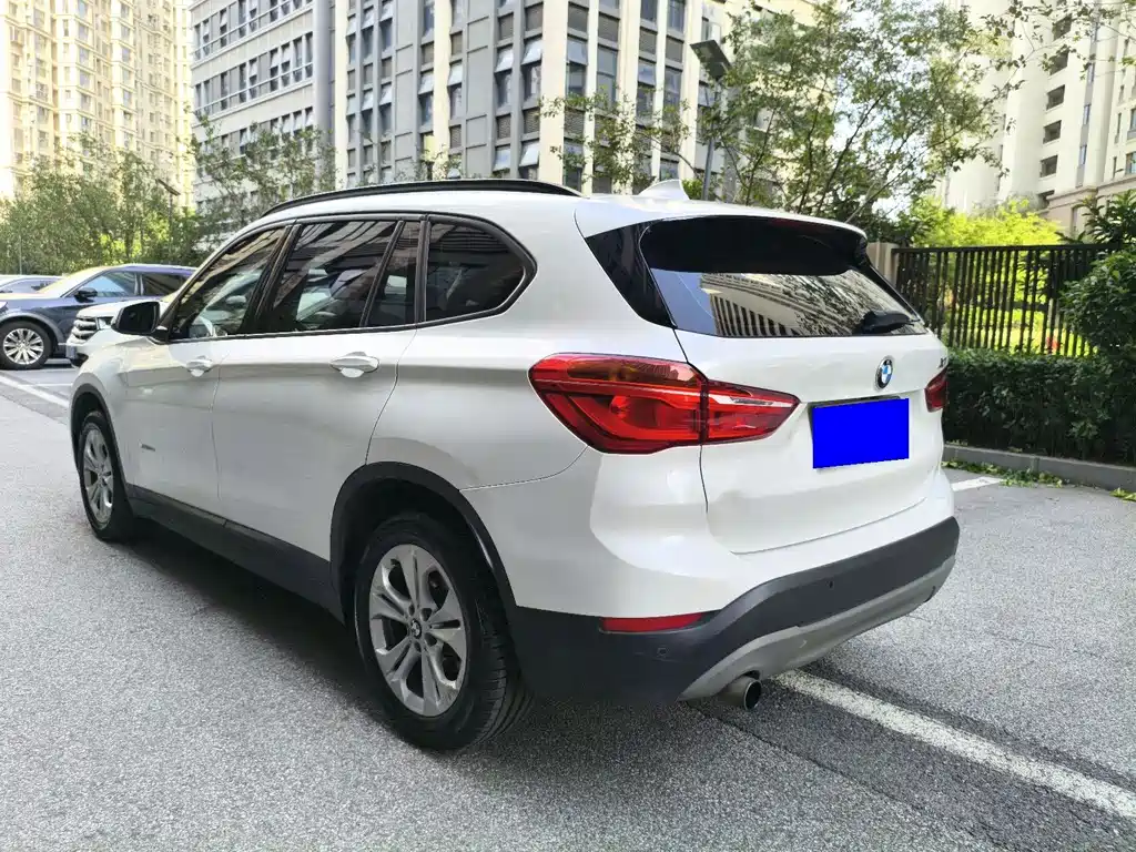 BMW X1 2016 — фото 4