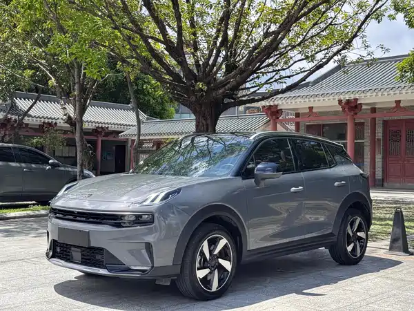 Lynk & Co 06 2021