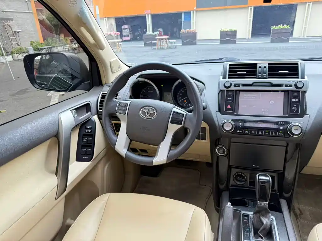 Toyota Prado 2017 — фото 5
