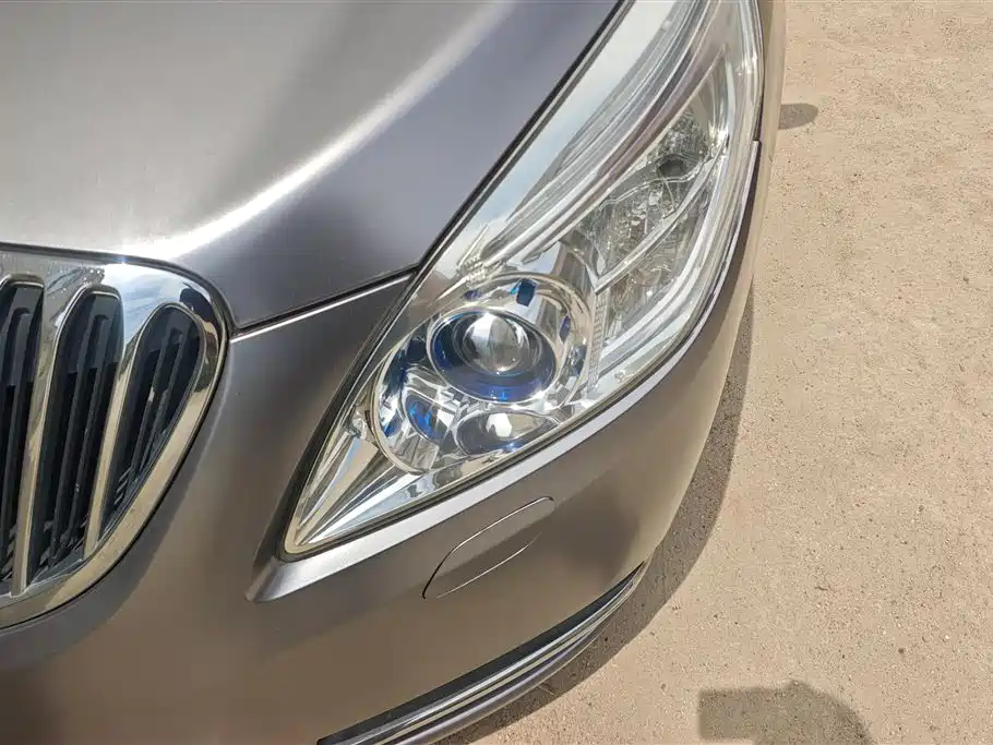Buick GL8 2012