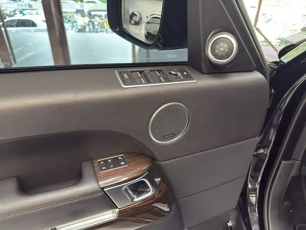 Land Rover Range Rover 2015 — фото 15