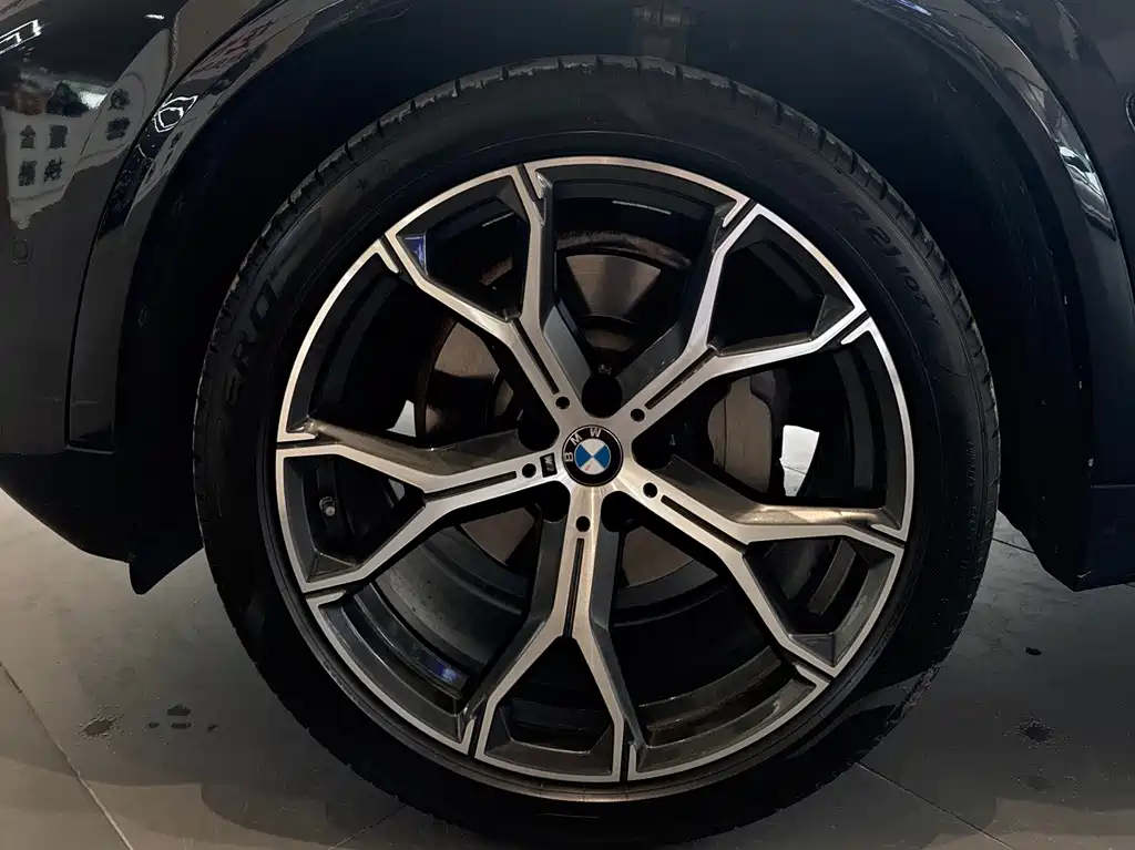 BMW X5 2024