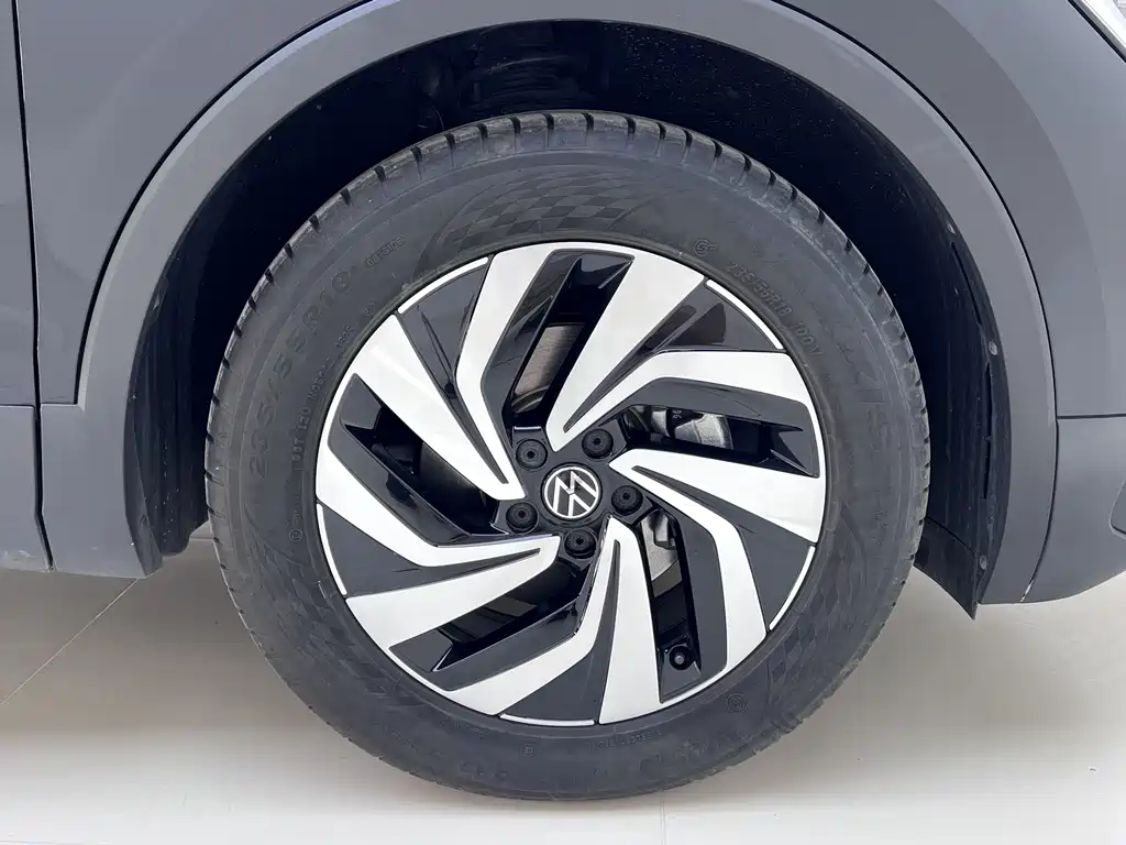 Volkswagen Tiguan L 2023 — фото 25