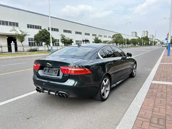 Jaguar XE 2016
