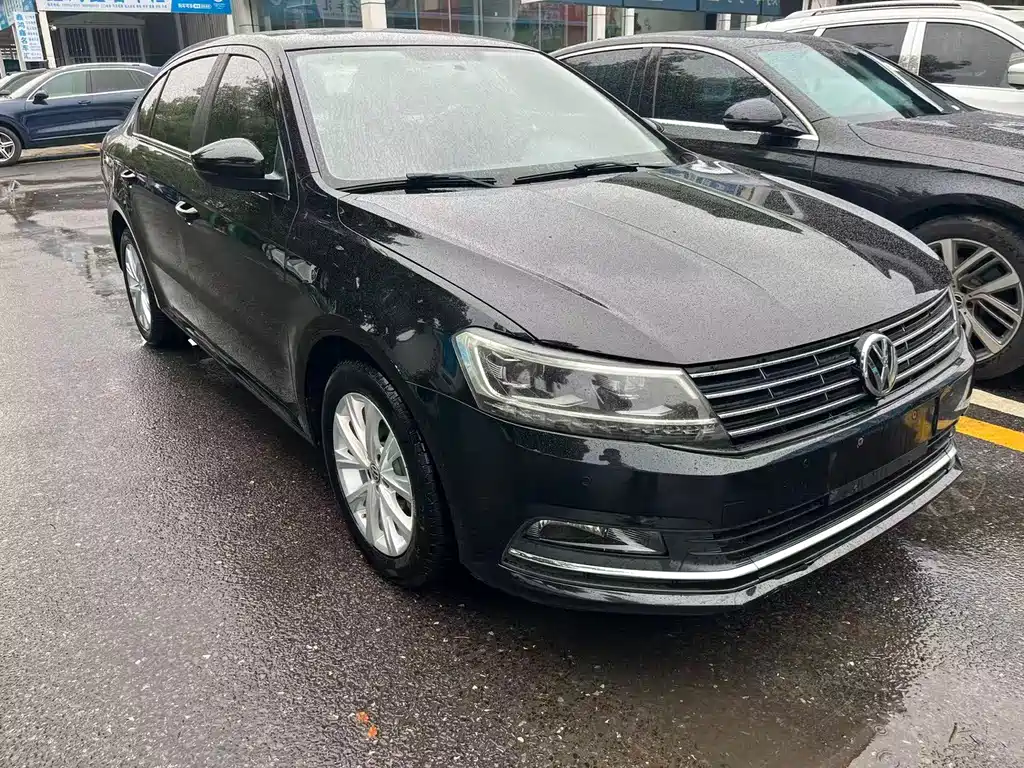 Volkswagen Lavida 2017 — фото 3