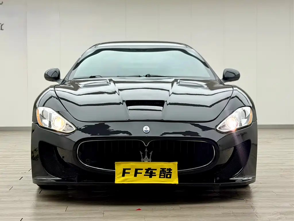 Maserati GranTurismo 2013 — фото 3
