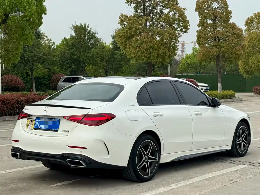 Mercedes-Benz C-Class 2023 — фото 9