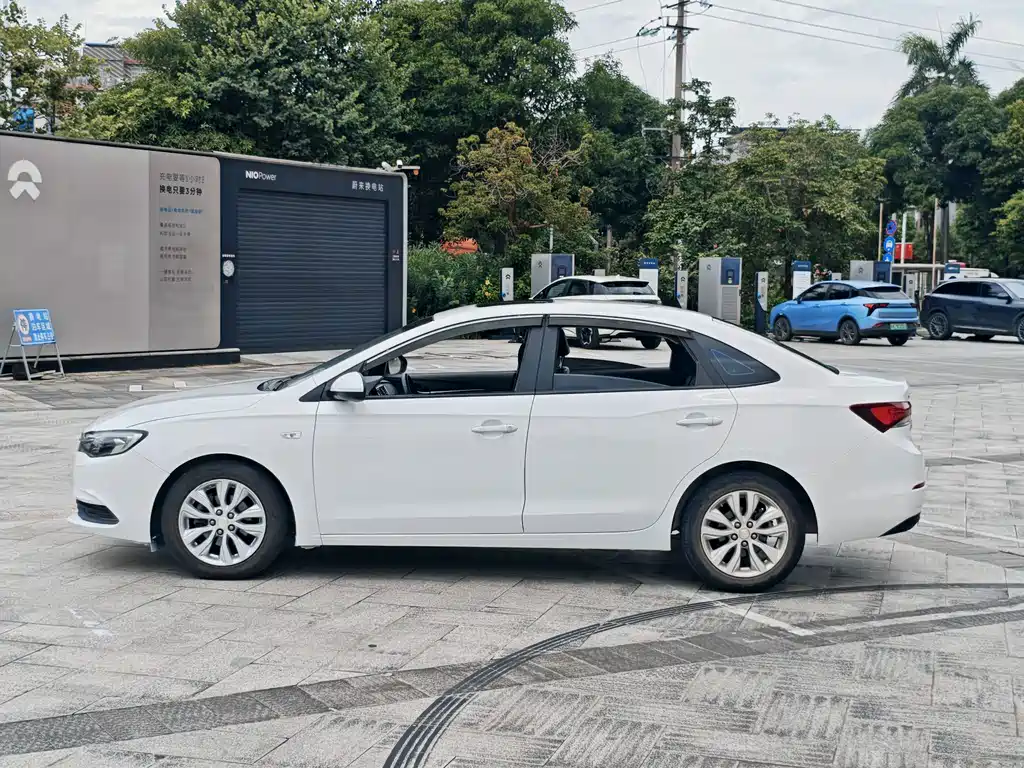 Buick Excelle GT 2021 — фото 16