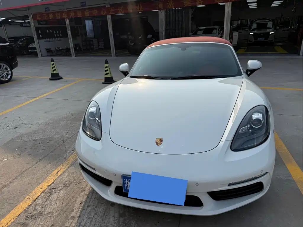 Porsche 718 2016