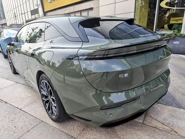 Zeekr 007GT 2025