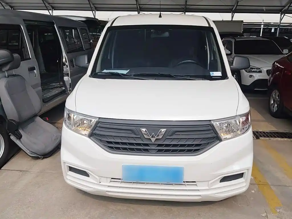 Wuling Hongguang V 2024