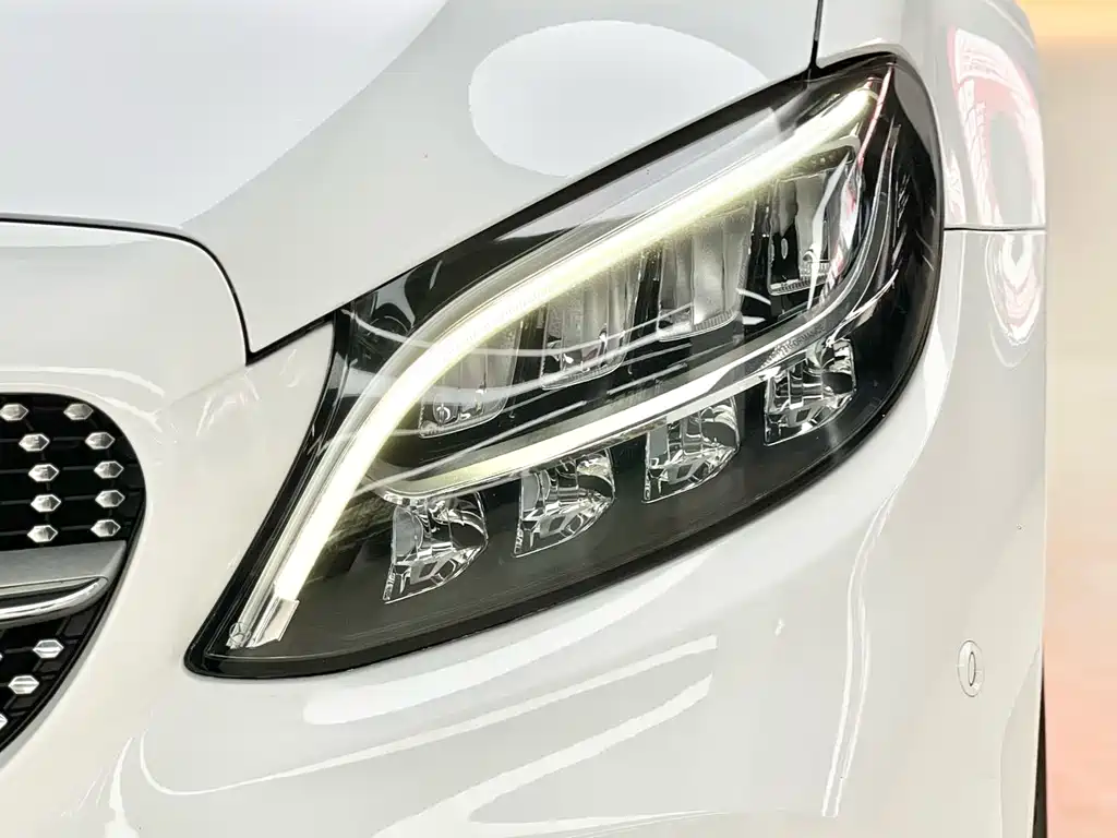 Mercedes-Benz C-Class 2021 — фото 17