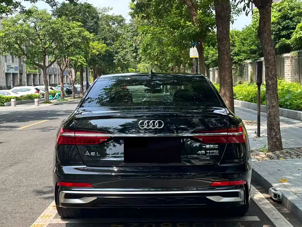 Audi A6L 2025 — фото 17
