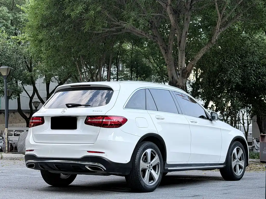 Mercedes-Benz GLC 2017 — фото 15