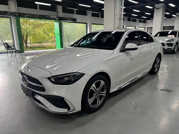 Mercedes-Benz C-Class 2022
