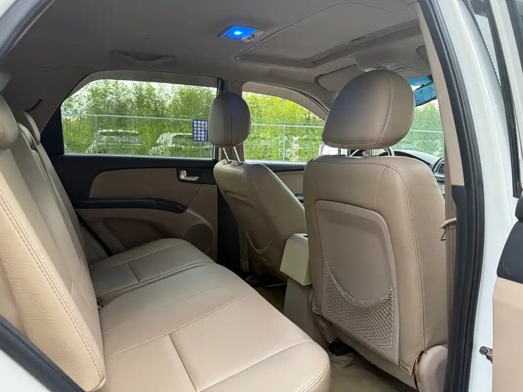 Kia Sportage 2012 — фото 16