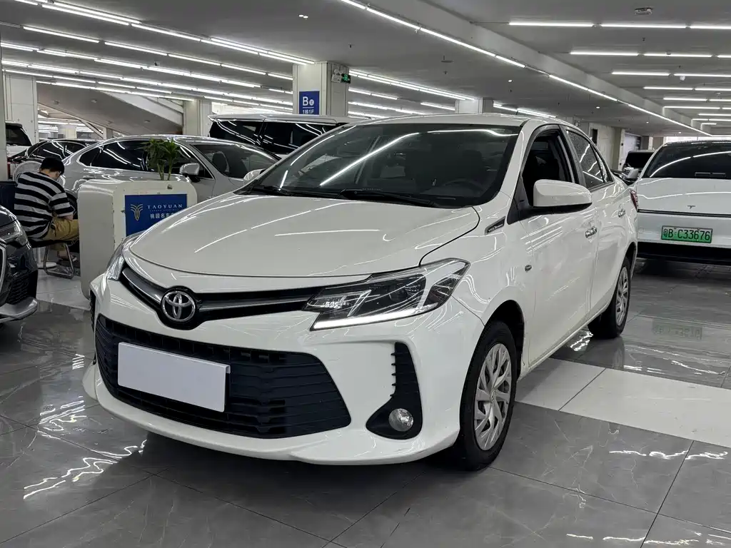 Toyota Vios 2023 — фото 1