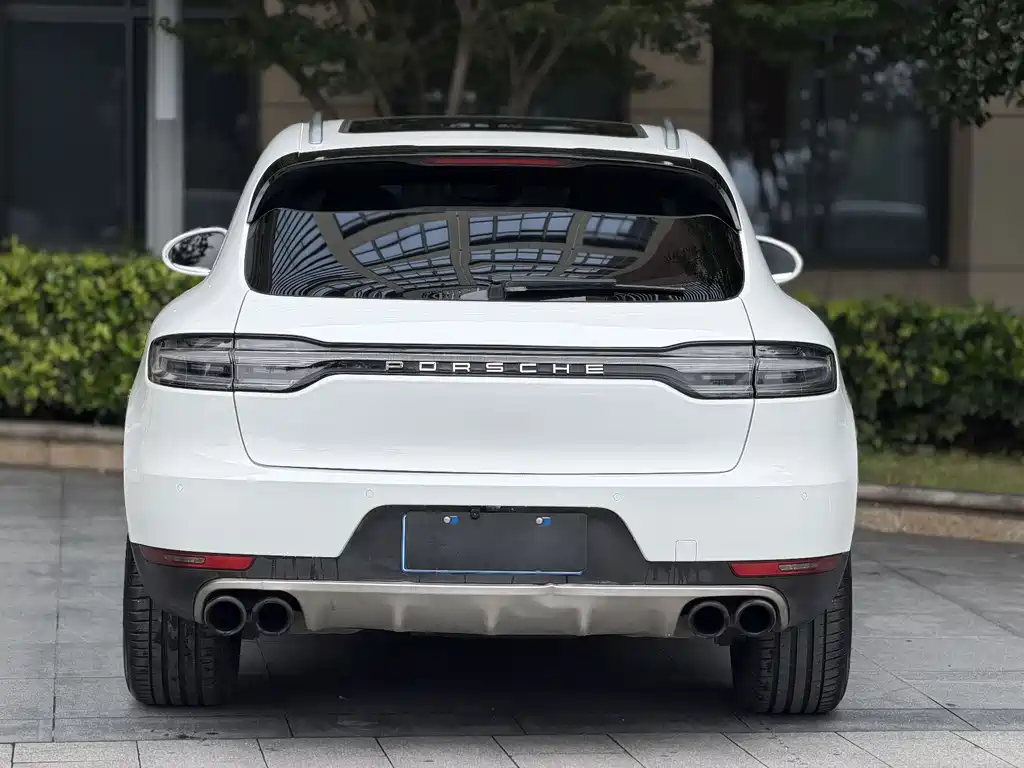 Porsche Macan 2017 — фото 8