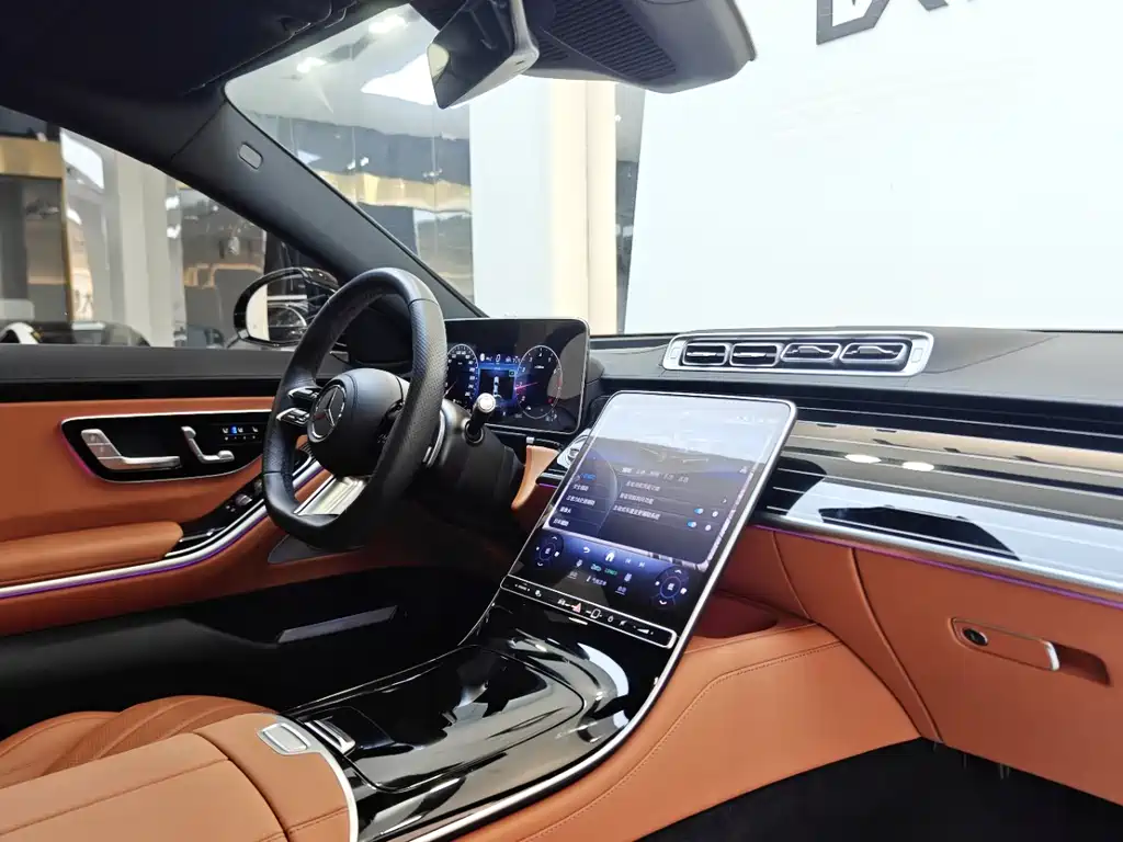 Mercedes-Benz S-Class 2024 — фото 13
