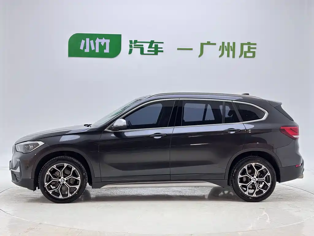 BMW X1 2022 — фото 8