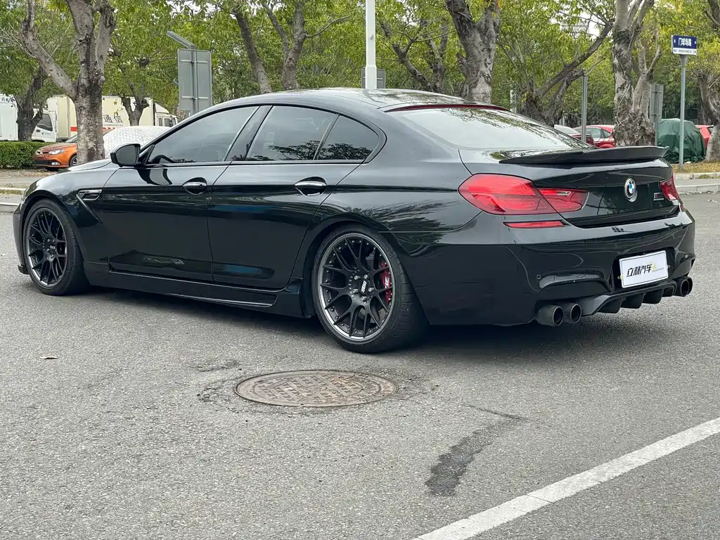 BMW M6 2017 — фото 26