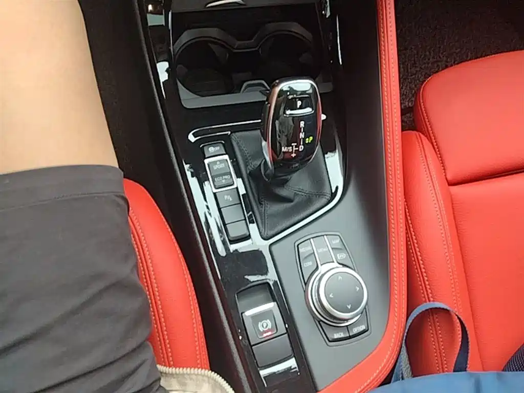 BMW X2 2023 — фото 13
