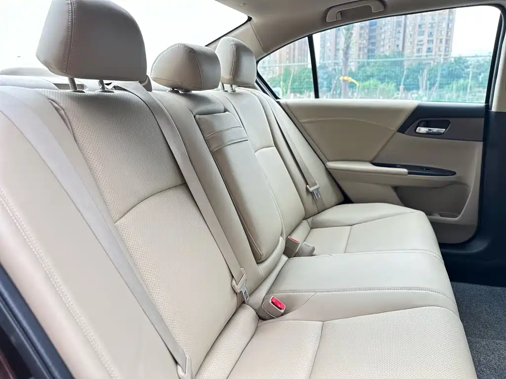 Honda Accord 2014 — фото 14