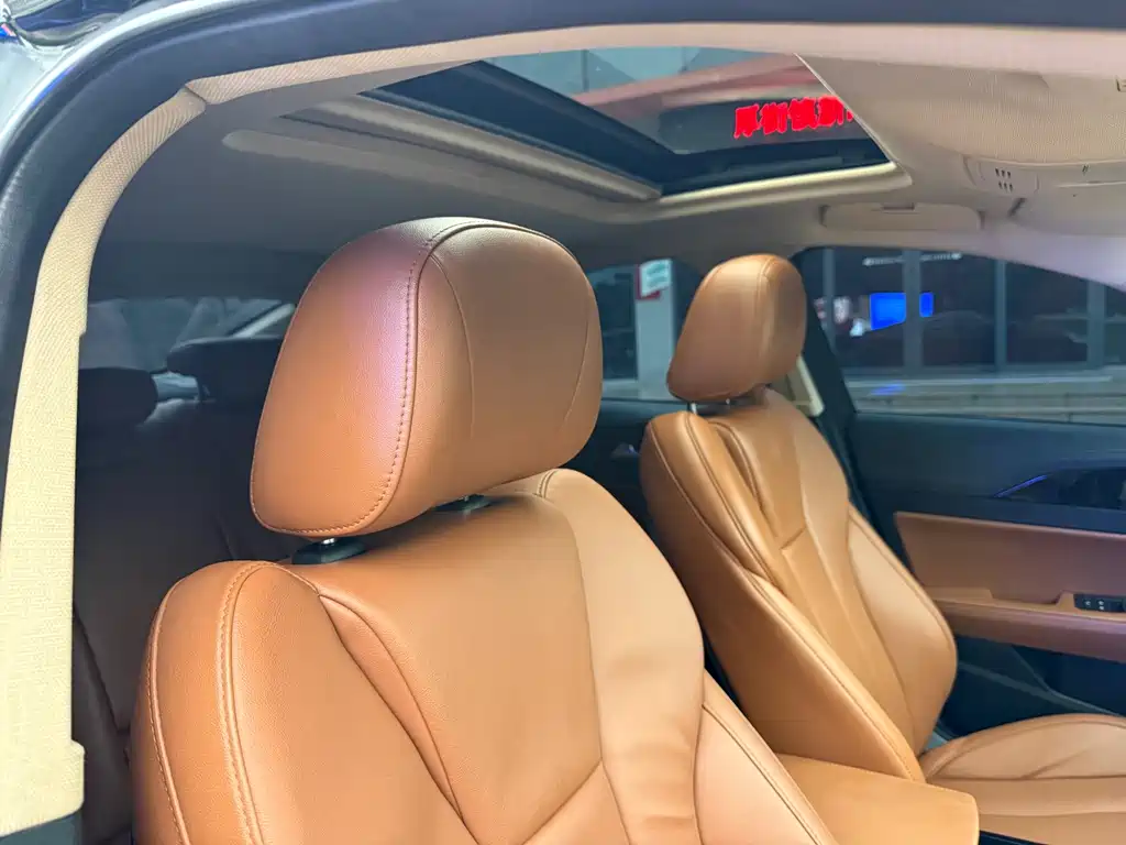 Hongqi H5 2018 — фото 15