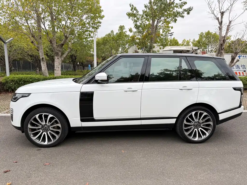 Land Rover Range Rover 2019 — фото 15